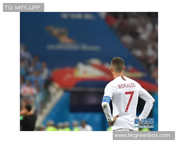 足球巨星风采全景展现 向世界足坛传奇致敬 足球巨星风采全景展现 向世界足坛传奇致敬