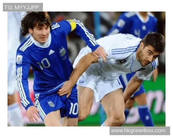 足球女球星25号是谁 解析她的比赛风采与球场背后的故事 足球女球星25号是谁 解析她的比赛风采与球场背后的故事